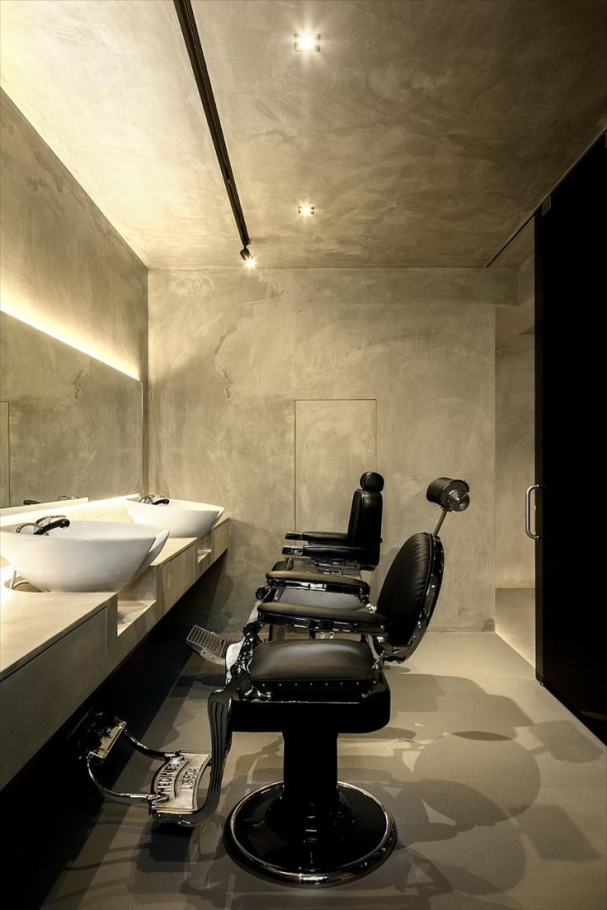 Salon interior view 2